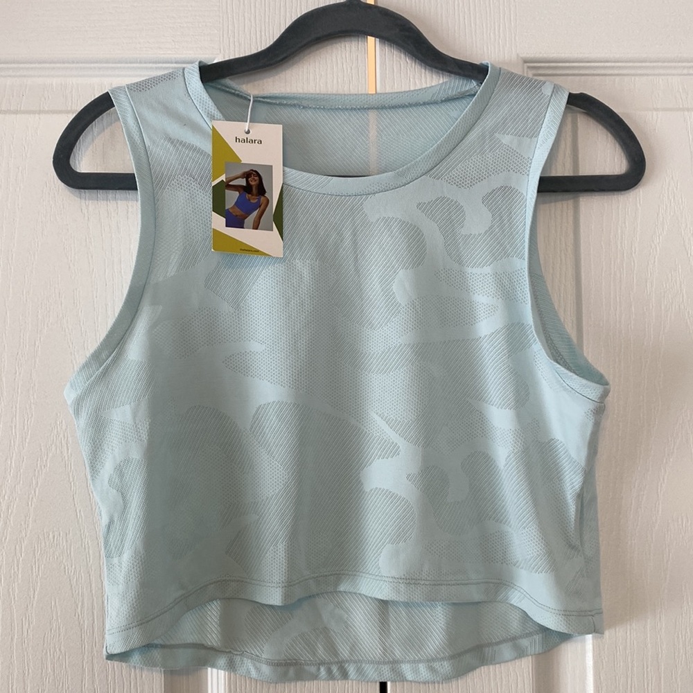 NWT Halara Cropped Tank Top Yoga Pilates Workout